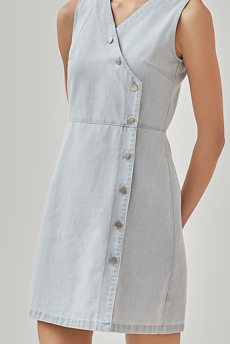 Jenny Denim Sleeveless Dress in Light Blue