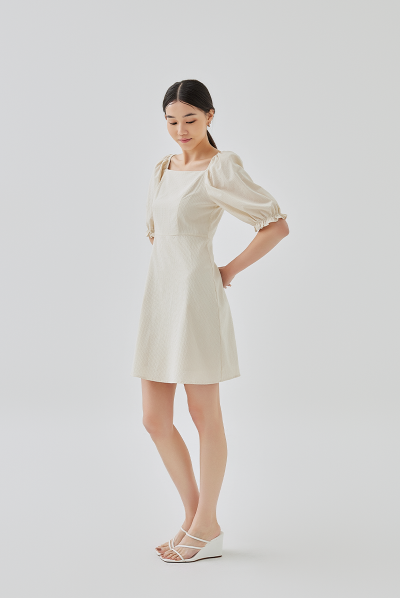 Dephny Peasant Sleeves Dress in Oat