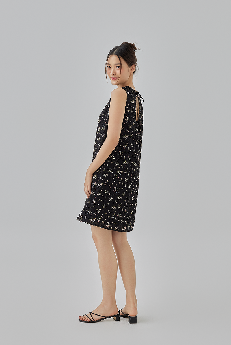 Gracey Floral Shift Dress in Black