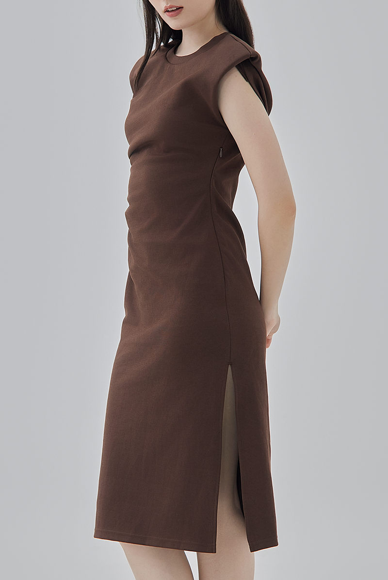 Valkyrie Body Fitted Dress in Chocolate