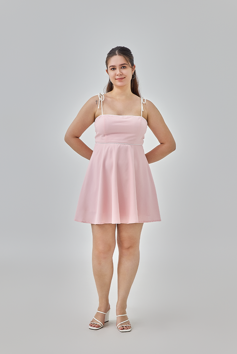 Ayleen Contrast Binding Skater Dress in Pink