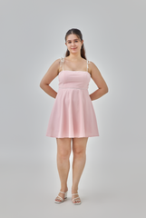 Ayleen Contrast Binding Skater Dress in Pink