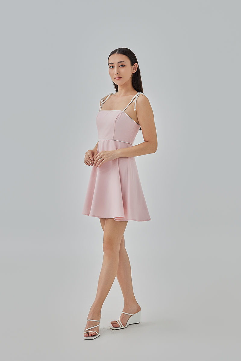 Ayleen Contrast Binding Skater Dress in Pink