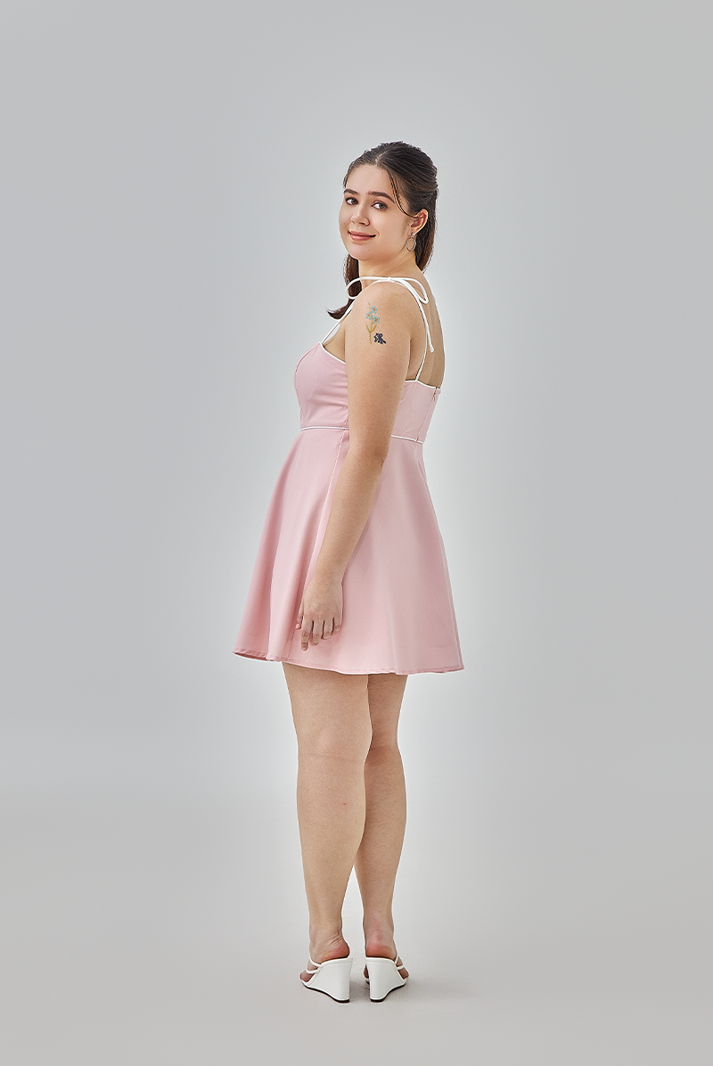 Ayleen Contrast Binding Skater Dress in Pink