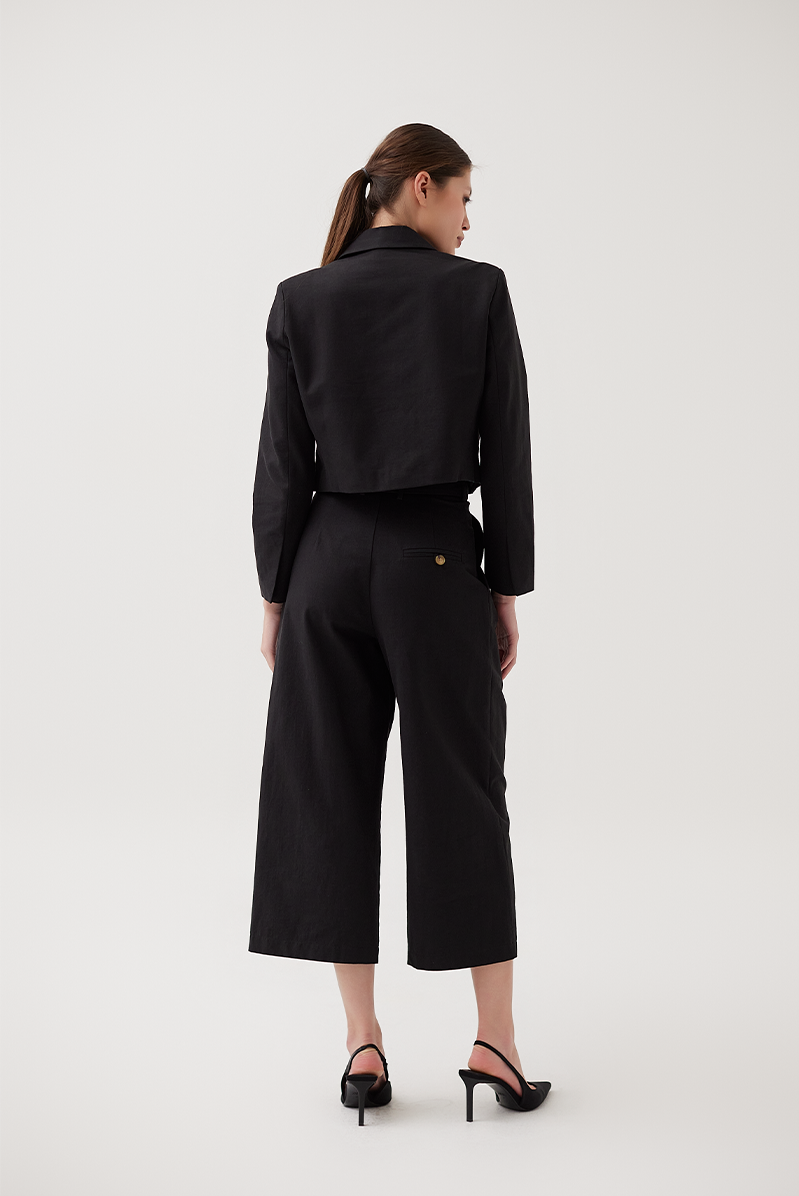 Cropped Blazer & Pants Set in Black