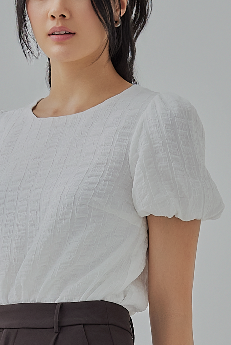 Billie Textured Puff Sleeves Blouse in White 