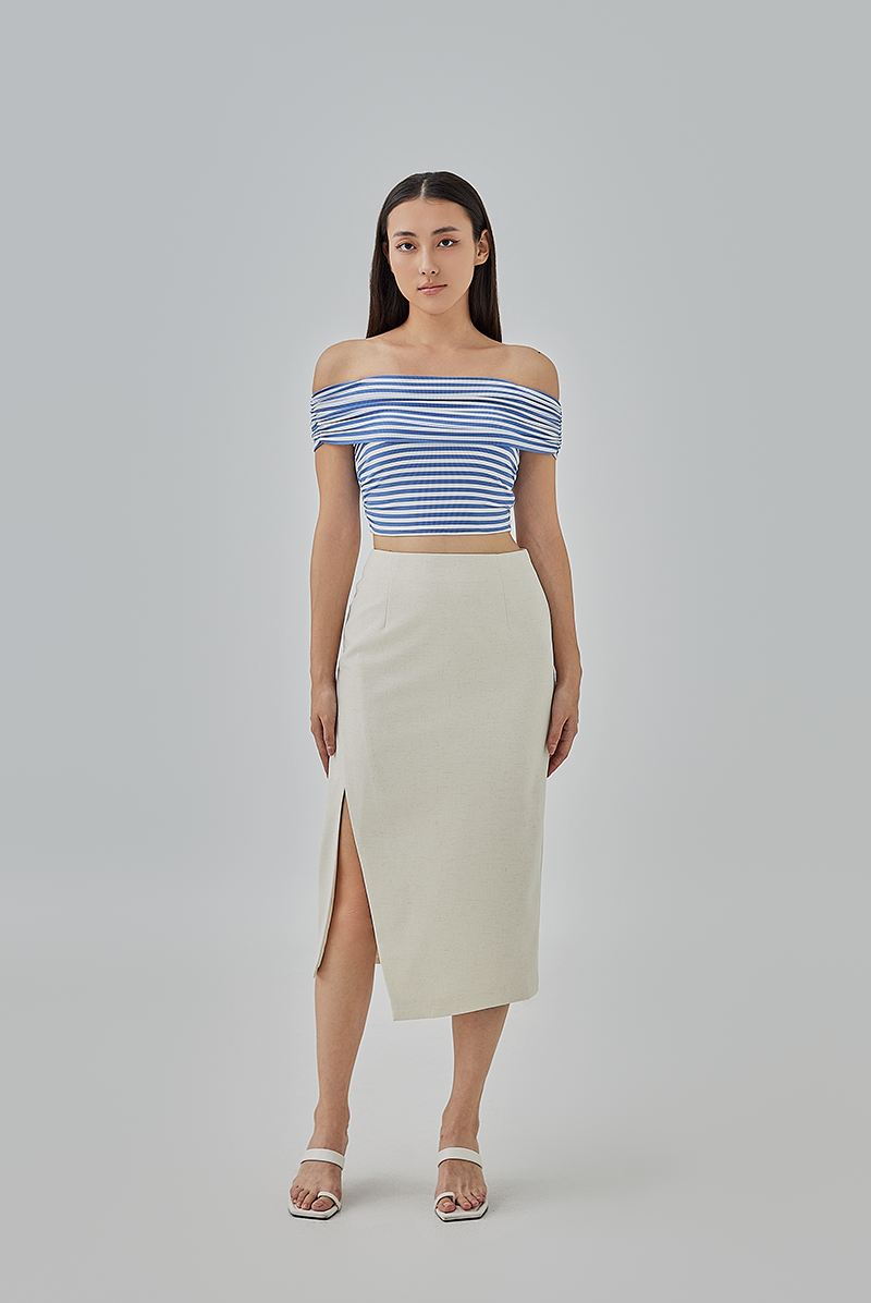 Emi Pencil Slit Skirt in Oat 